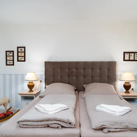 Fischerhaus 1, Ostsee 5 Min Zum Strand, 10 Pers. Holiday home